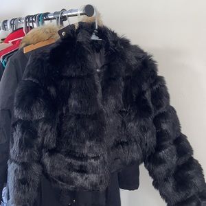 PrettyLittleThing Black Faux fur cropped jacket